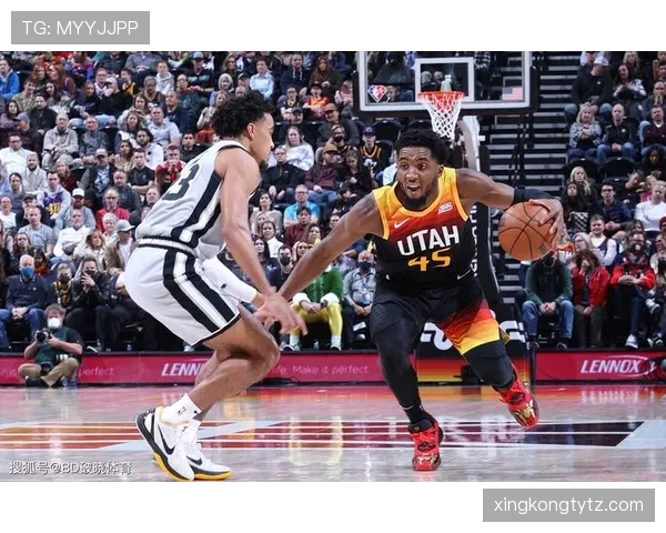 康利突破+挡拆助爵士提升关键时刻得分效率