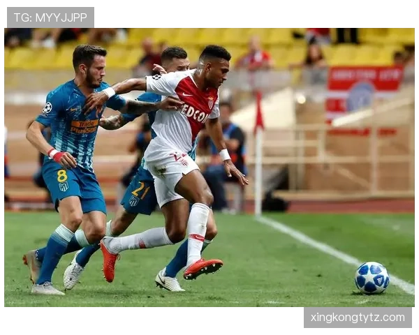 巴萨欧冠经验不足问题显露，当前阶段对淘汰赛稳定性形成制约。